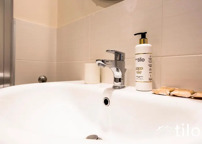 1m| 1br| Terrazza Waterfront| A/c By Tilo דירה ג'נובה