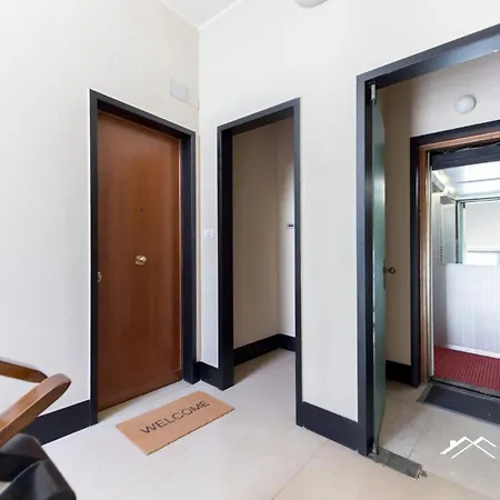 1m| 1br| Terrazza Waterfront| A/c By Tilo ジェノヴァ